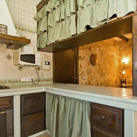 Holiday home 4 Bedroom Cozy In *